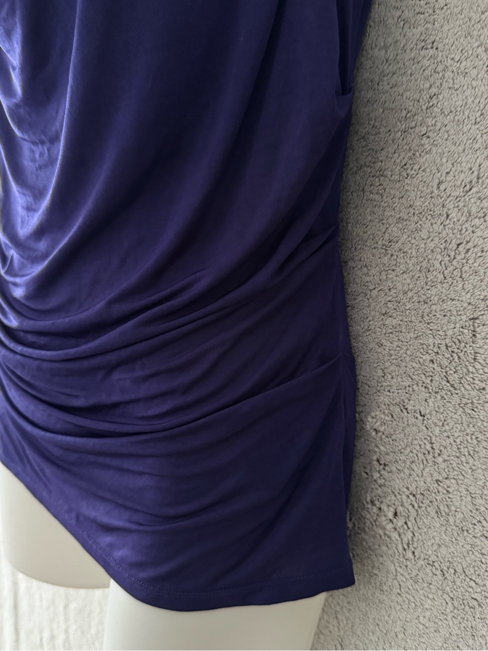 Le Chateau Ruched Sleeveless Purple Top Womens Small Petite - Picture 5 of 9
